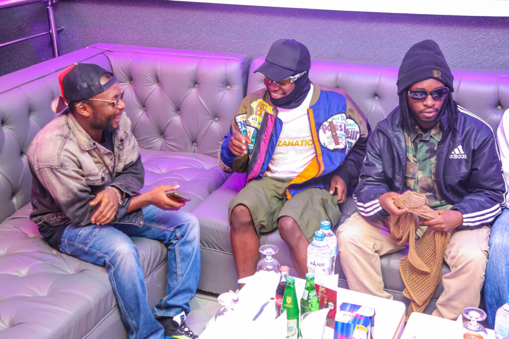 Domani Munga, Scar Mkadinali & Sewersydaa backstage.